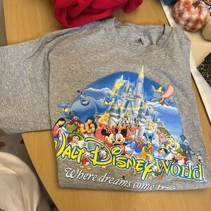 Walt Disney World Logo Tee – Brand New, Size L